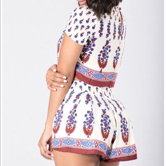 FashionNova Santiago Set - Picture 3 of 5